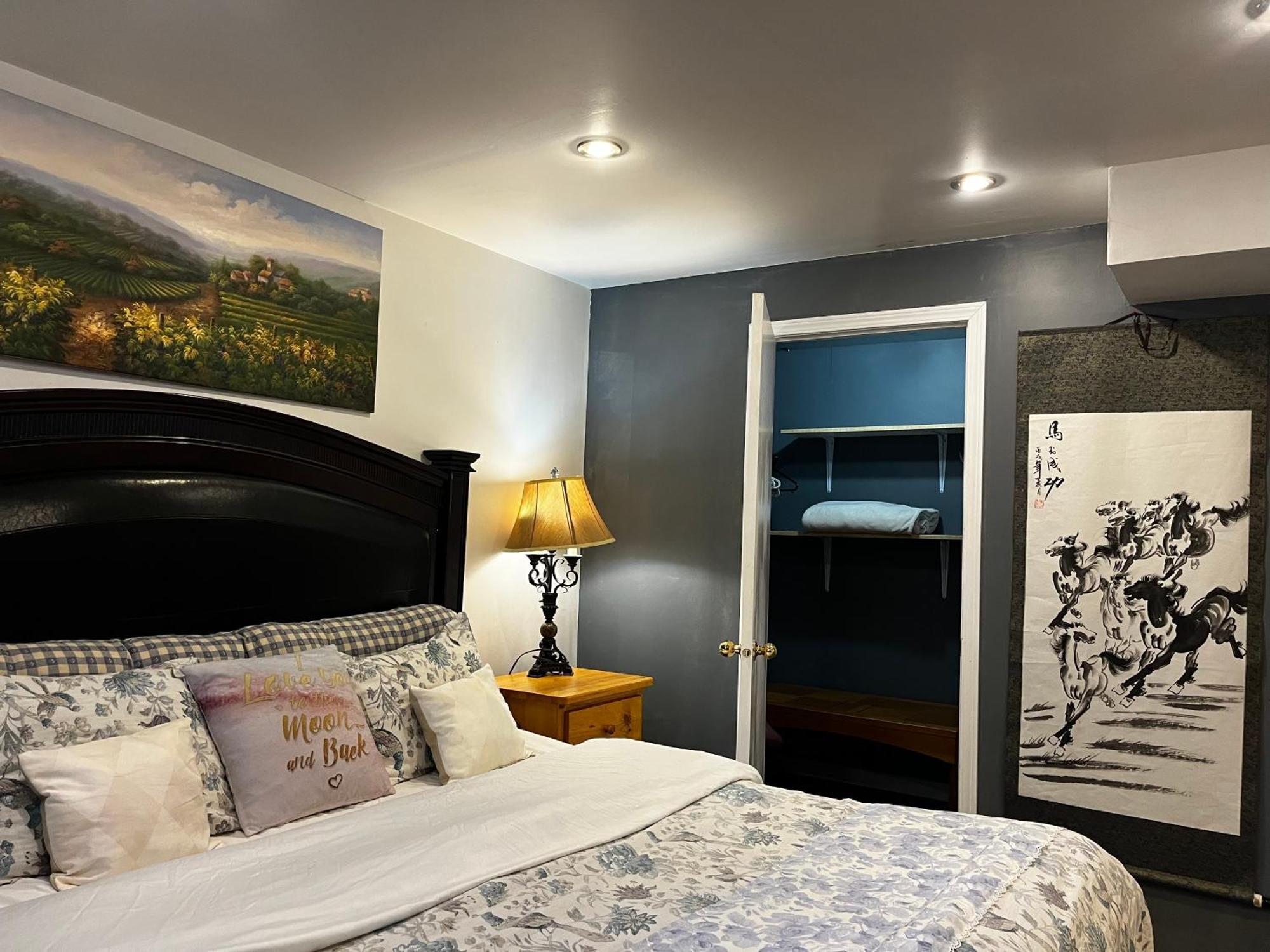 Hidden Valley New Basement Suite With Private Bathroom! YYC Екстериор снимка