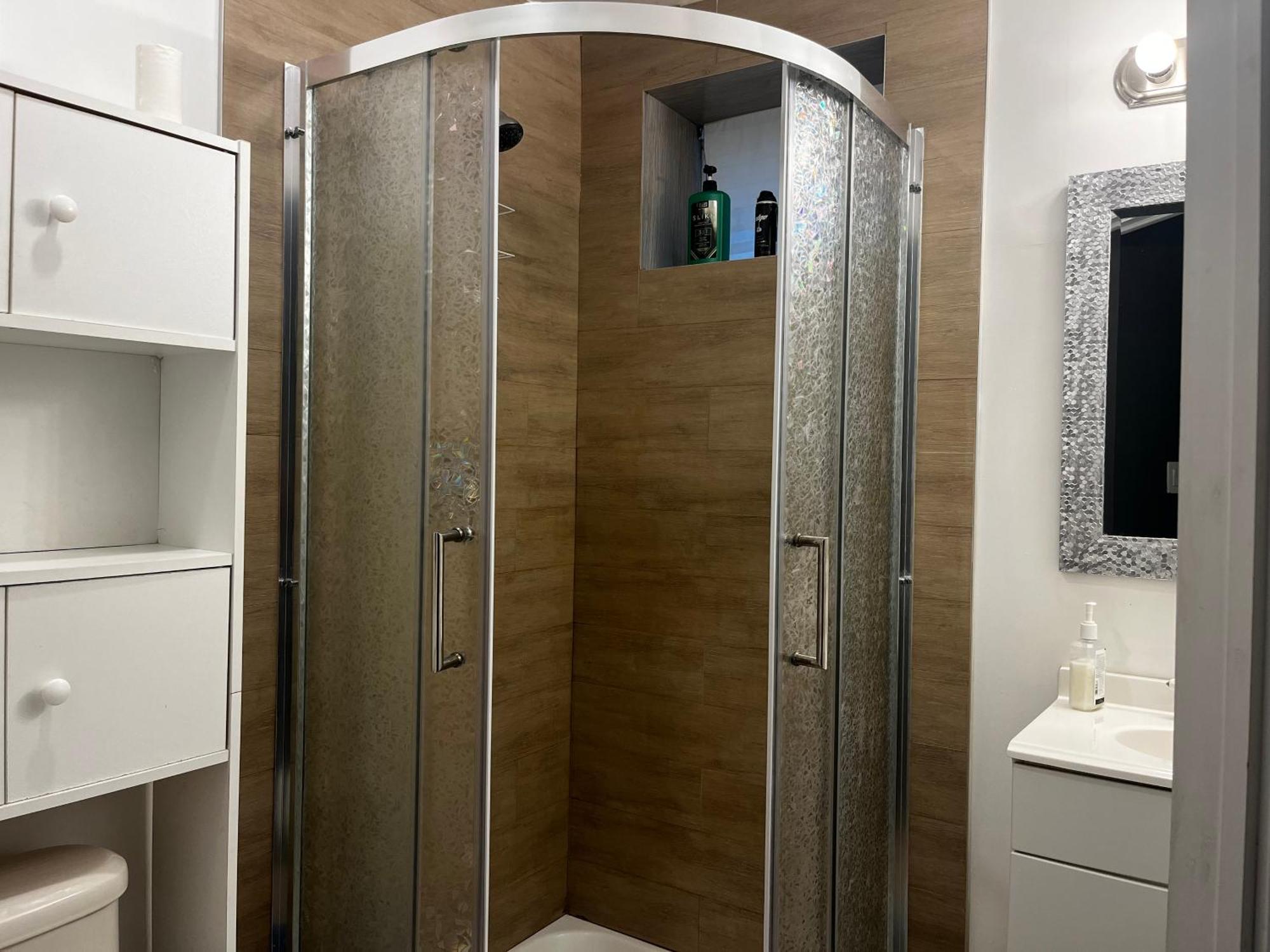 Hidden Valley New Basement Suite With Private Bathroom! YYC Екстериор снимка